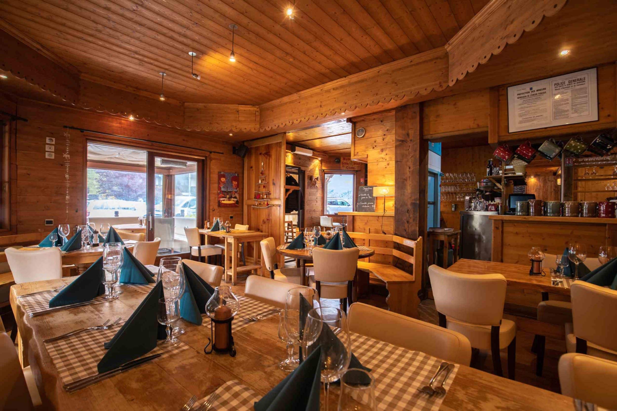 tradional cosy restaurant in Morzine